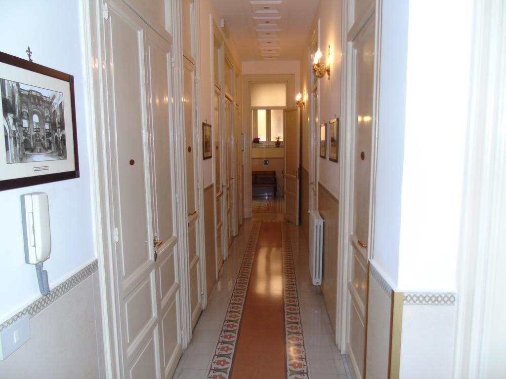 Cavour * Palerme