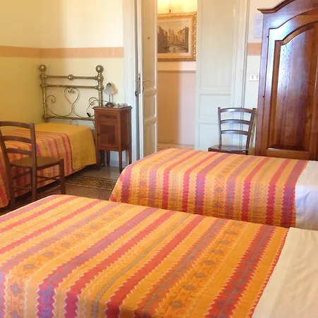 Albergo Cavour Palermo Esterno foto