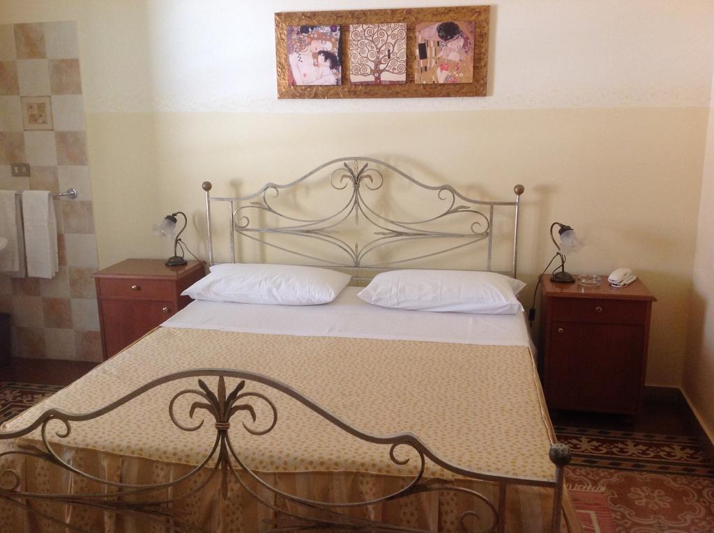 Hotel Cavour *